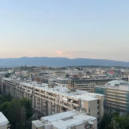 Yellow Sky Center Apartment Skopje